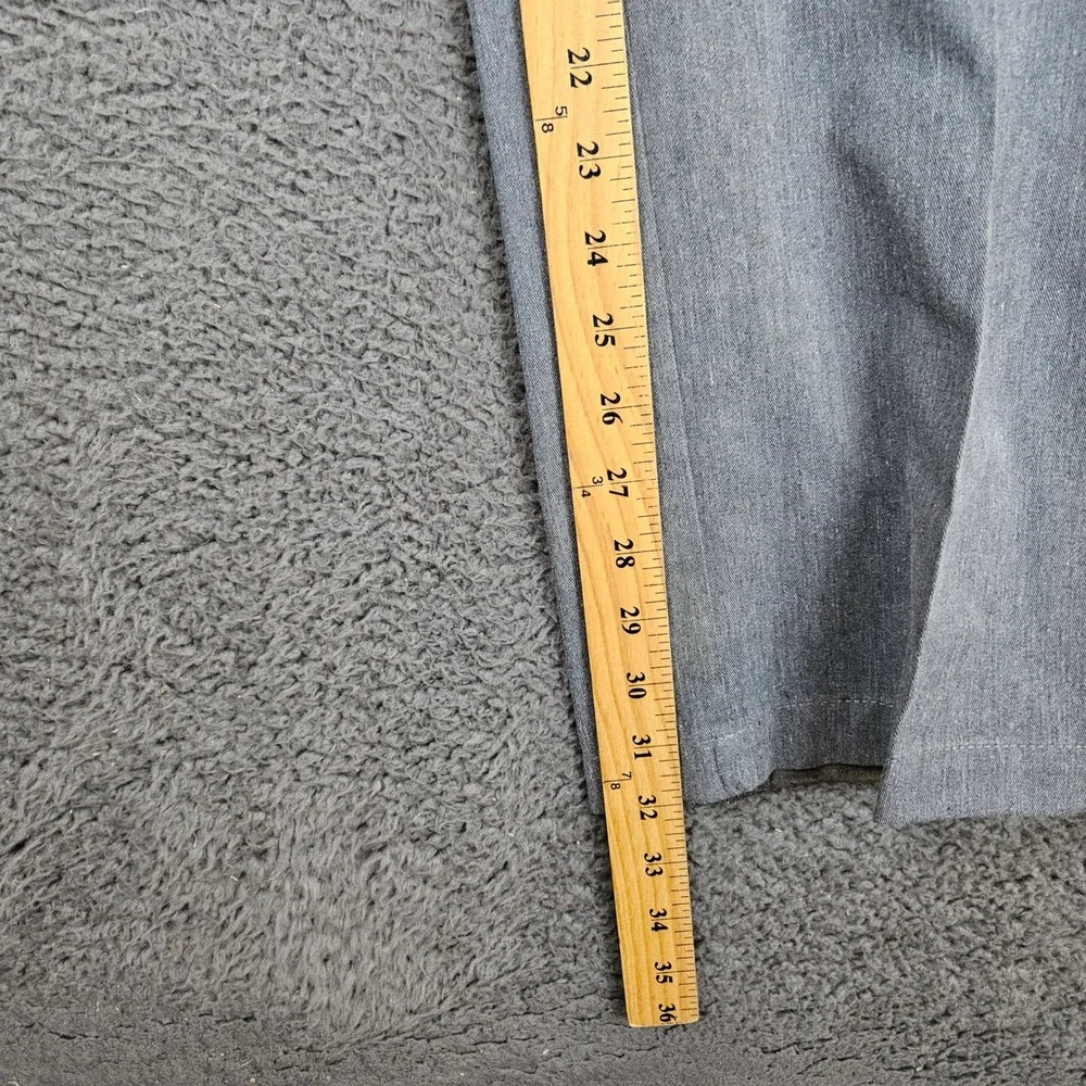 Volcom Mens Weirder Chino Pant Gray Straight Leg Skater Trousers Size 33 A113500